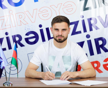 Məqsəd İsayev rəsmən "Zirə"də