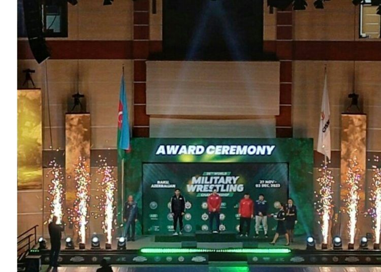 Daha iki güləşçimiz dünya çempionu oldu