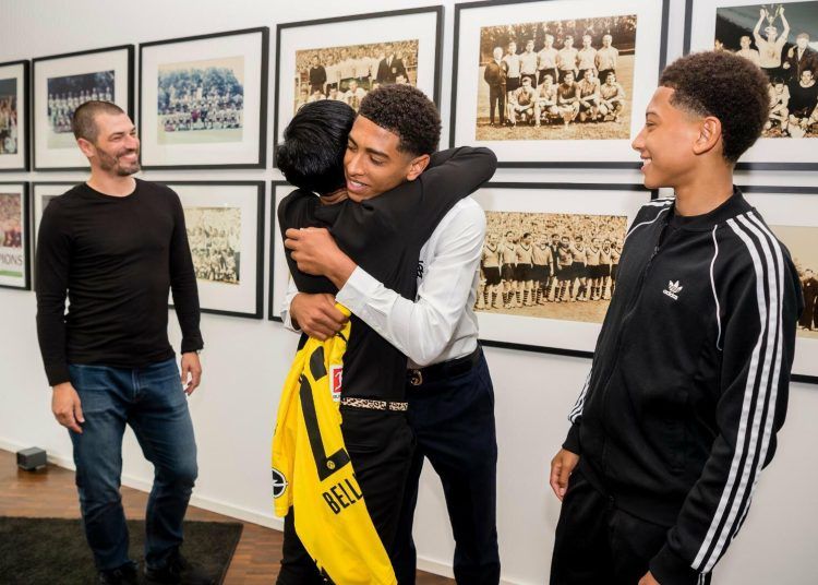 Anamın karyeramda oynadığı rol böyükdür - Bellinqem