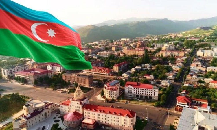 Stadionda tribunanın üzərinə Xankəndi YAZILDI - FOTO