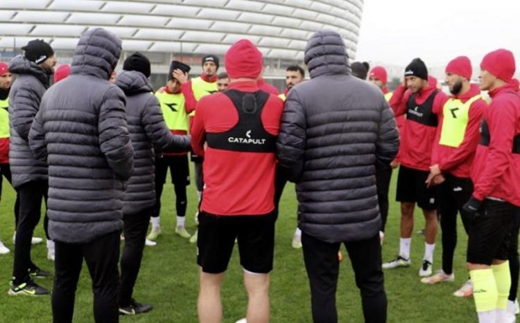 “Araz-Naxçıvan”ın məşqindən əvvəl Heydər Əliyevin xatirəsi yad edilib