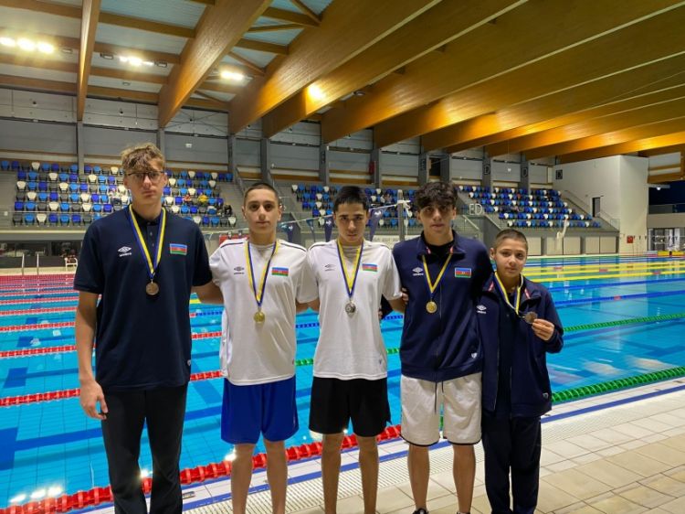 Üzgüçülərimizdən beynəlxalq turnirdə 4 qızıl, 1 gümüş medal 