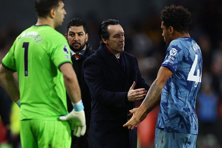 "Aston Villa"dan rekord