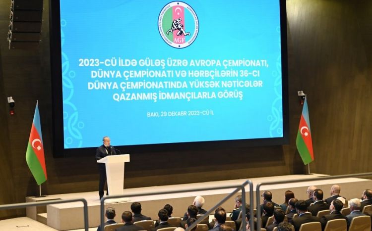 2023-cü ildə yüksək nəticələr əldə etmiş Azərbaycan güləşçiləri ilə görüş keçirilib