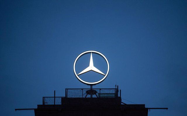 “Mercedes-Benz”in bu modeli zibilxanaya atıldı  - FOTOLAR