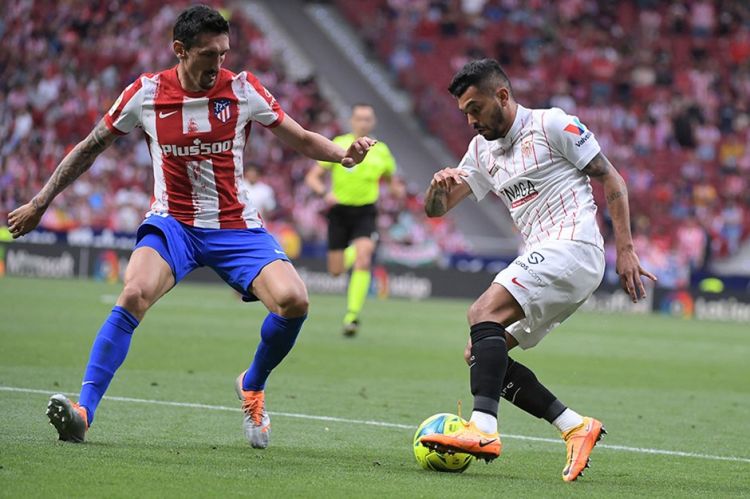 "Fənərbağça" təcrübəli müdafiəçi ilə razılıq əldə edir