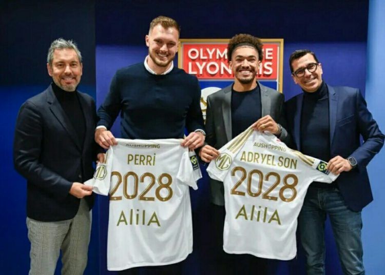 “Botafoqo”nun iki futbolçusu “Lion”da