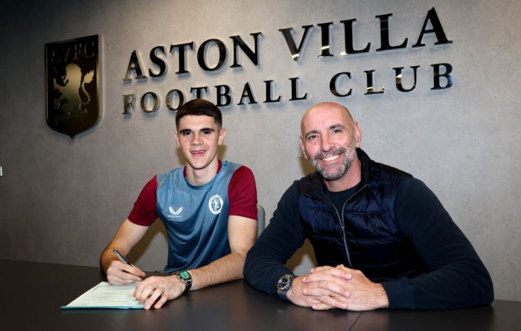 "Aston Villa"dan yeni transfer