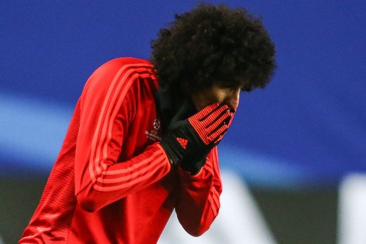 Məşhur futbolçu karyerasını başa vurdu