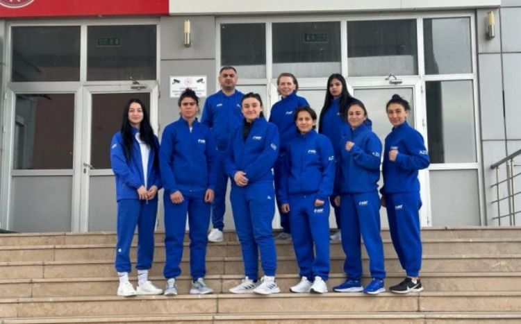 Boks millimiz Türkiyədə təlim-məşq toplanışına qatılıb