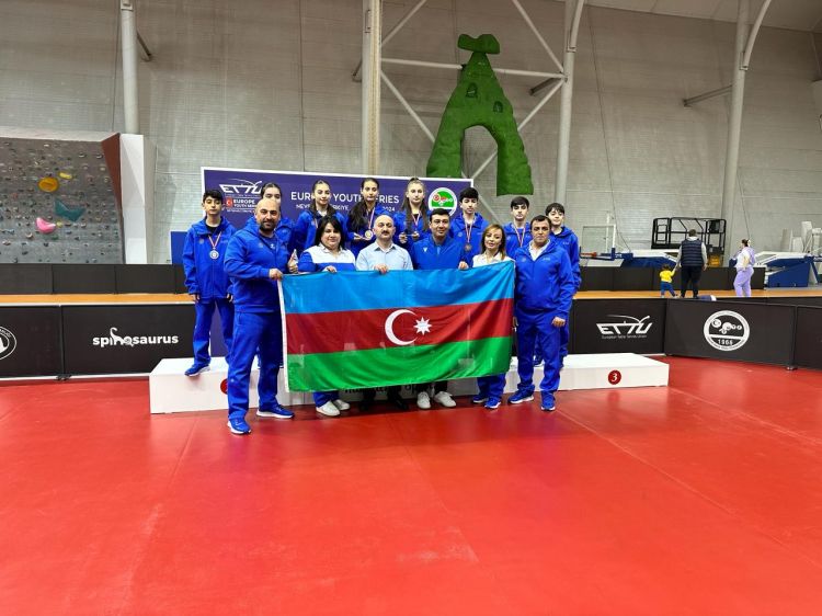 Azərbaycanın stolüstü tennisçiləri beynəlxalq yarışda 10 medal qazanıblar