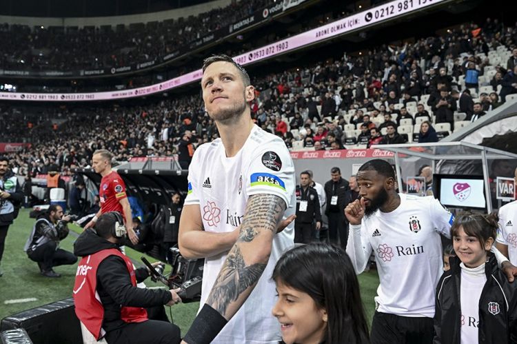  Vut Veqhorstun yenidən "Beşiktaş"a qayıdır?