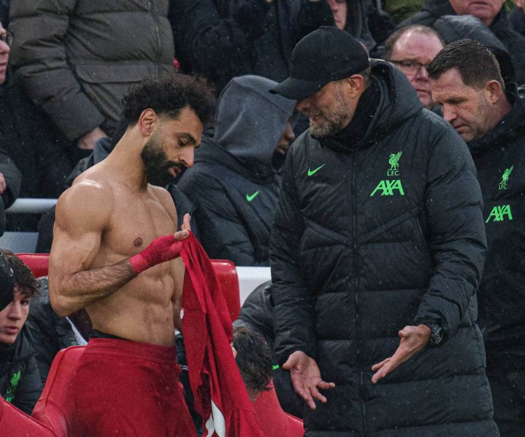 Klopp Salahla münaqişədən danışıb