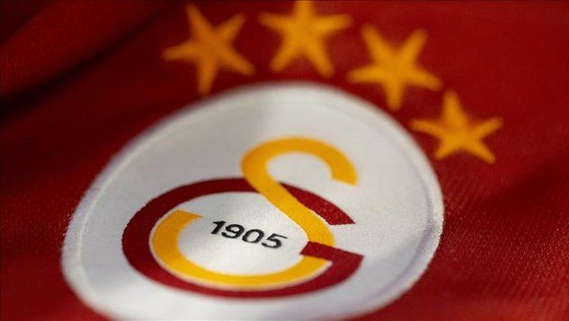 “Qalatasaray” bu oyunçusu ilə yollarını ayırır: 10 milyonluq HƏDƏF