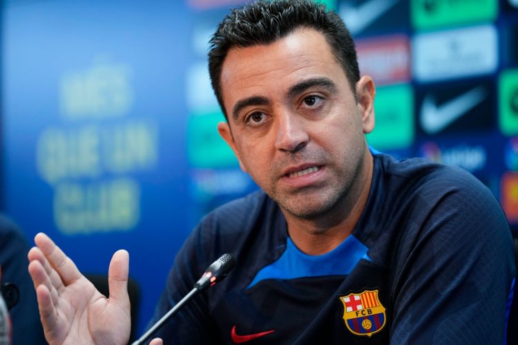 "Məni şayiələr maraqlandırmır" -    - Xavi