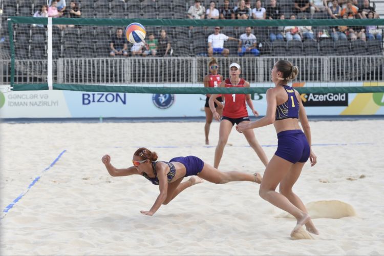 Çimərlik voleybolu üzrə Azərbaycan çempionatlarının qalibləri mükafatlandırılıblar