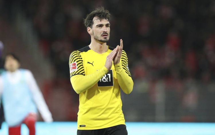 Hummels Premyer Liqa klubuna doğru