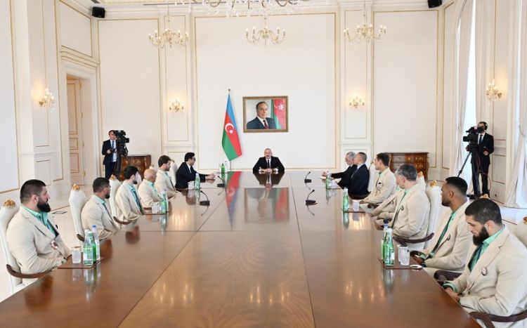 Prezident Paris Yay Olimpiya Oyunlarında medal qazanmış Azərbaycan idmançılarını və onların məşqçilərini qəbul edib