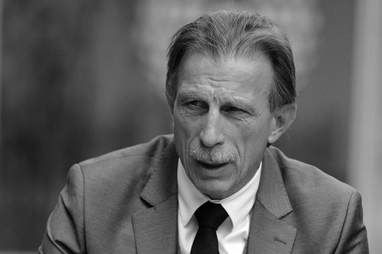 "Beşiktaş" və "Fənərbağça"nın sabiq baş məşqçisi vəfat edib