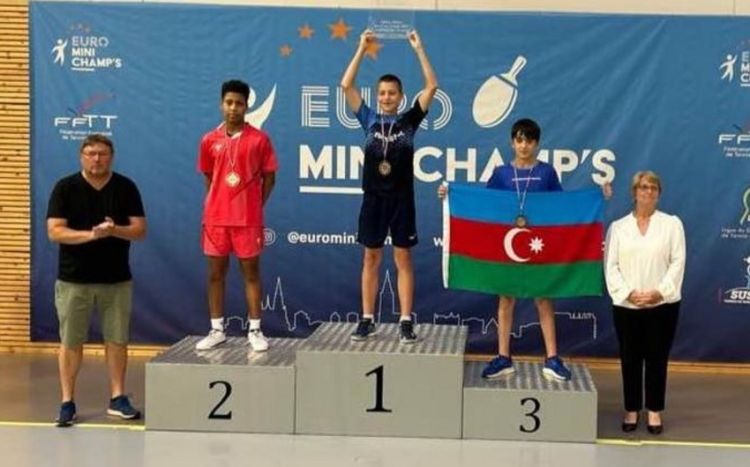 Azərbaycanın stolüstü tennisçisi Fransada bürünc medal qazanıb