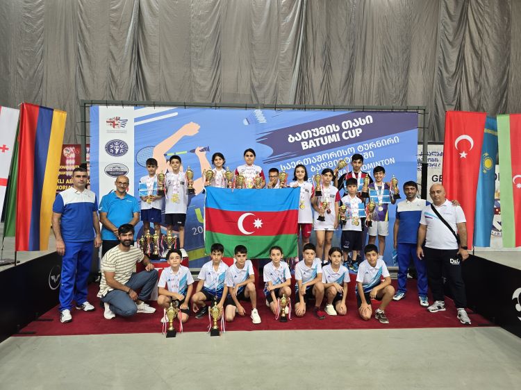 Azərbaycan badmintonçuları Gürcüstanda 16 medal qazanıblar