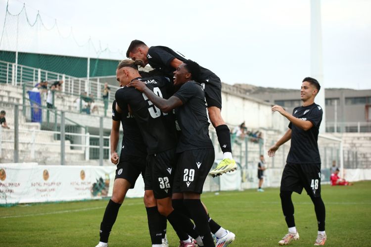 PAOK-dan futbolçulara sərt cəza