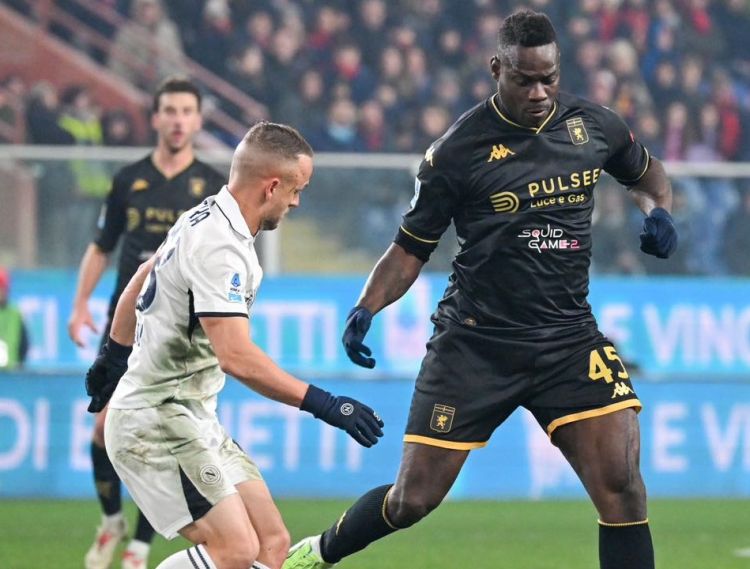 Balotelli "Cenoa"nı tərk edə bilər