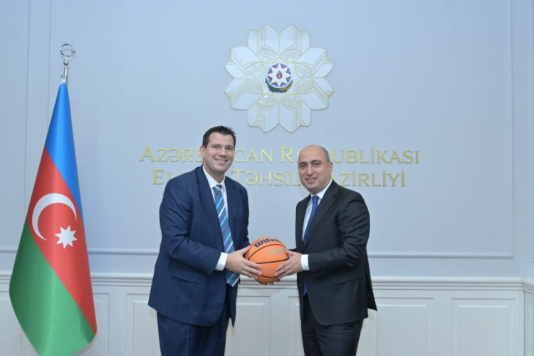 Emin Əmrullayev FIBA Çempionlar Liqasının rəsmi şəxsləri ilə görüşüb 