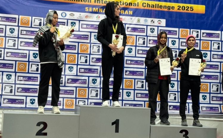 Azərbaycan badmintonçusu İranda gümüş medal qazanıb