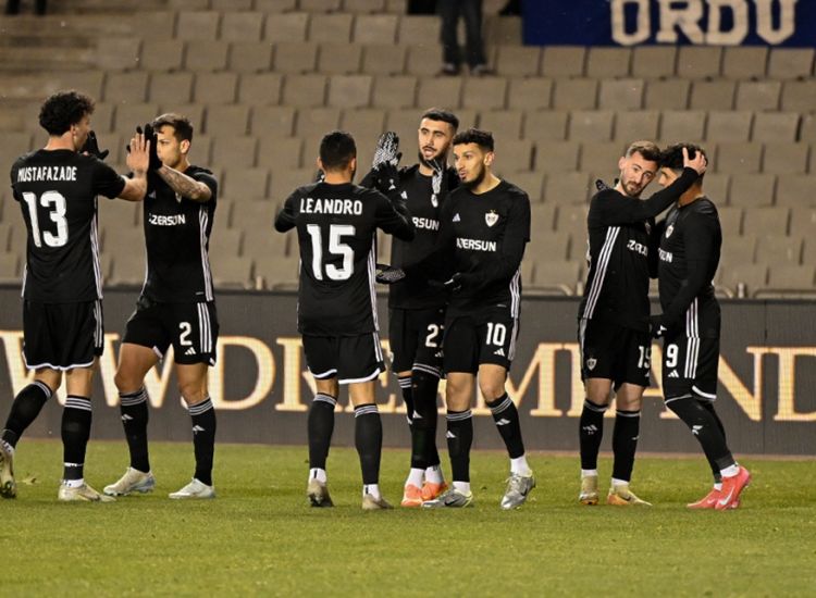 Zubir “Qarabağ”ın tarixinə düşüb