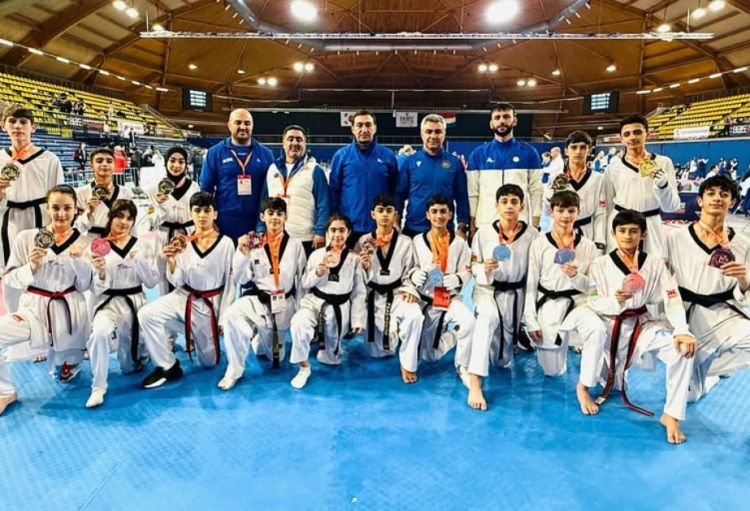 Azərbaycan taekvondoçuları Niderlanddakı turnirin ikinci günündə 16 medal qazanıblar