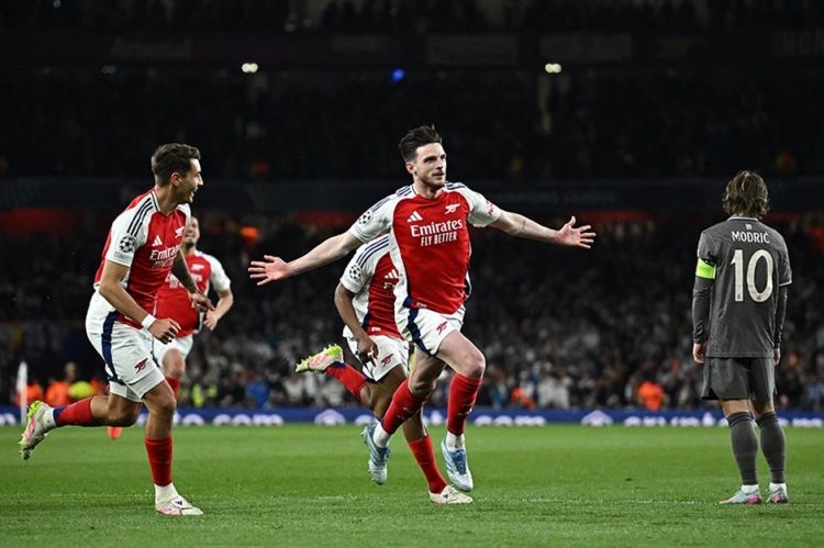 "Arsenal" "Real"ı, "İnter"  "Bavariya"nı məğlub etdi