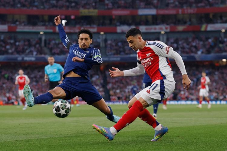“Arsenal” evdə PSJ-yə uduzdu