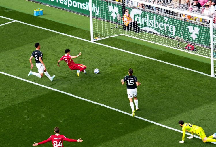 "Liverpul"  "Arsenal"la heç-heçə etdi