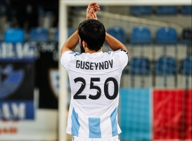 Bədavi Hüseynov 250-ci oyuna çıxıb