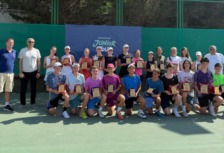 Ulu Öndər Heydər Əliyevin xatirəsinə həsr olunmuş beynəlxalq tennis turnirində ilk həftə başa çatıb