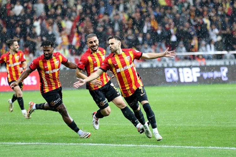 "Kayserispor" 3 xalı 3 qolla qazandı