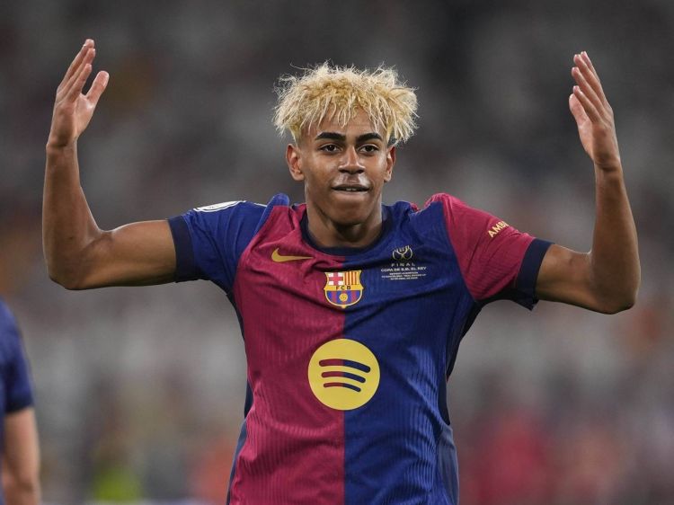 Lamin Yamal tarixin ən yaxşı futbolçusu seçilib