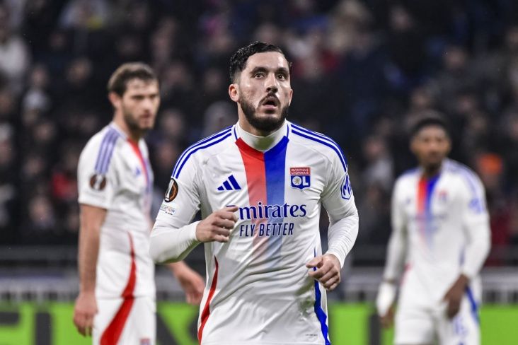 “Mançester Yunayted” Rayan Çerki ilə maraqlanır