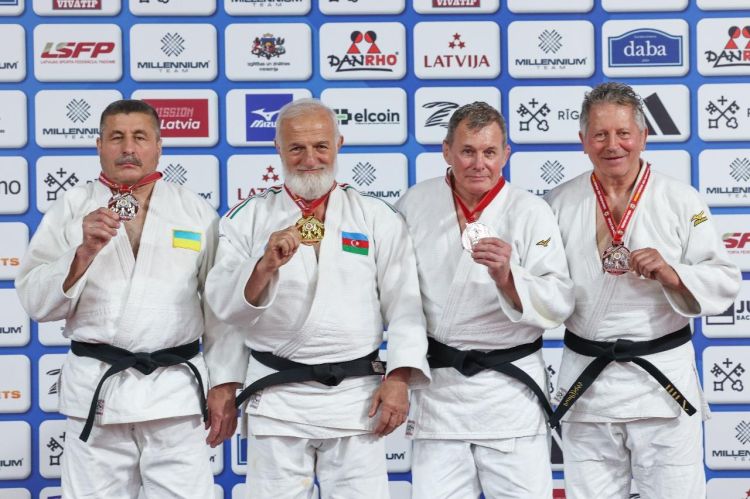 Azərbaycanın veteran cüdoçusu Avropa çempionatında qızıl medal qazanıb