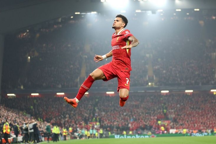 "Liverpul" Luis Diasa yeni müqavilə təklif etdi