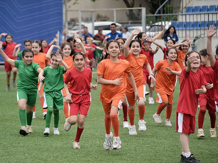 FIFA-nın təşəbbüsü və dəstəyi ilə Azərbaycanda kütləvi futbol festivalı keçirilib