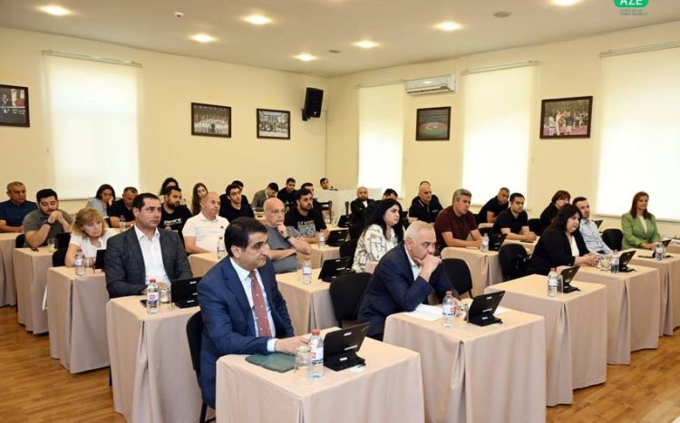 Gənclər və İdman Nazirliyində III MDB Oyunlarına hazırlıq işləri ilə bağlı görüş keçirilib