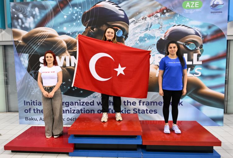 Bakıda “Üzgüçülük hamı üçün” layihəsi keçirilir