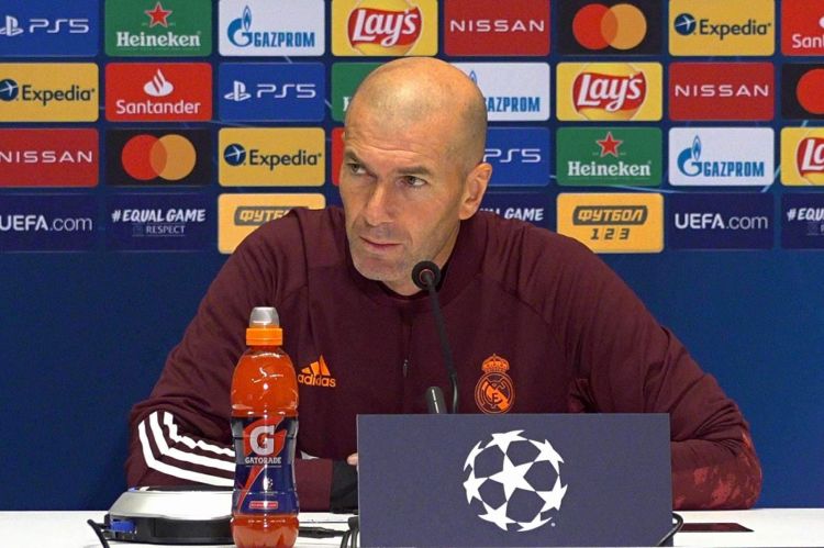 “Zidan “Çelsi” və “Mançester Yunayted”in təklifini rədd edib”