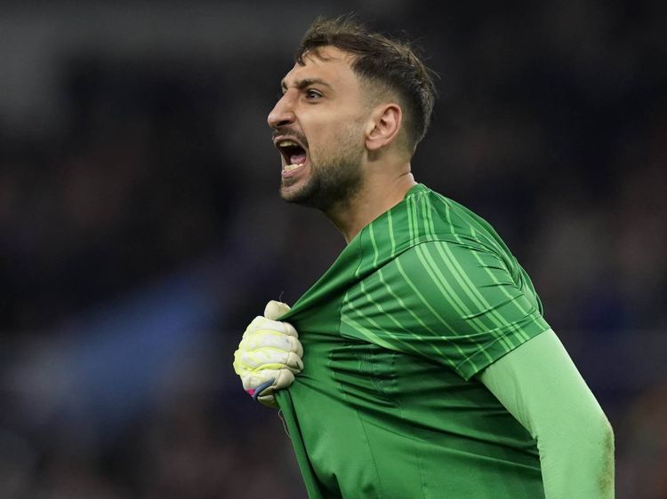 Donnarumma PSJ-də qalmaq istəyir