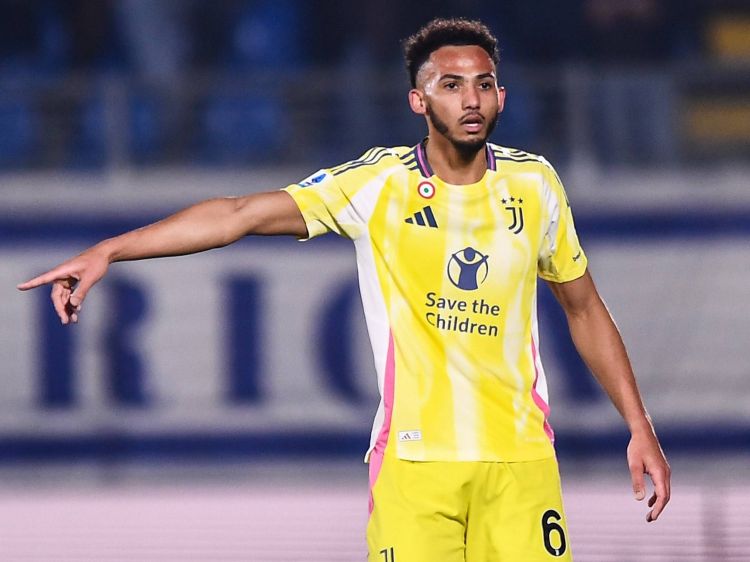 "Yuventus" "Nyukasl"ın futbolçusunu alıb