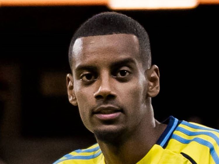 “Liverpul” Aleksandr İsaqın transferini izləyir