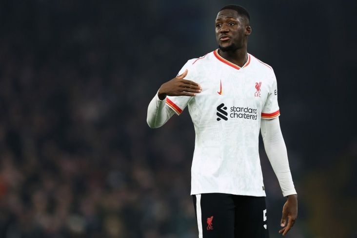 Konate “Liverpul”dan ayrılmağa hazırlaşır 