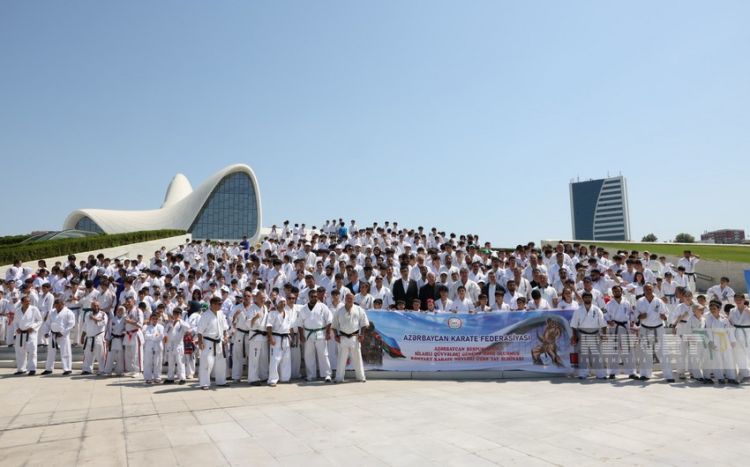Bakıda kontakt karate üslubları üzrə nümunəvi yay seminarı təşkil olunub
